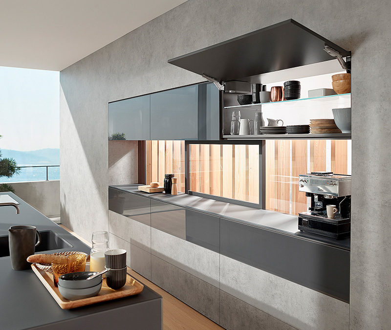 AVENTOS HK Top